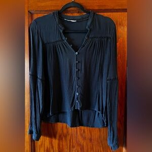 ⭐️Hollister⭐️ Long sleeve black blouse, size Medium ⭐️